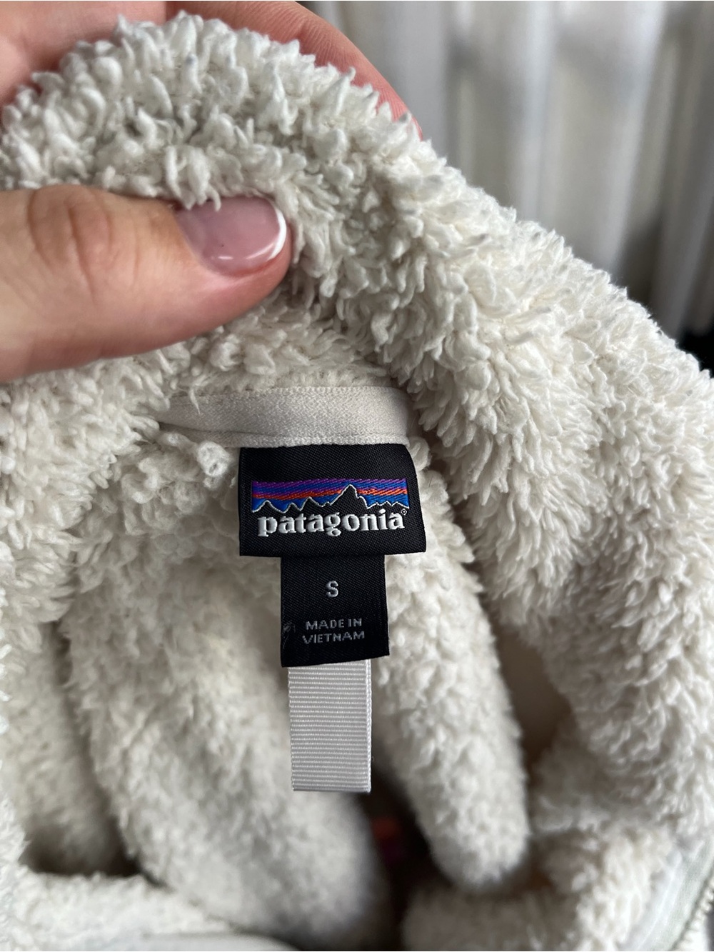 Patagonia Cream Sherpa Fleece Jacket with Logo Patch
